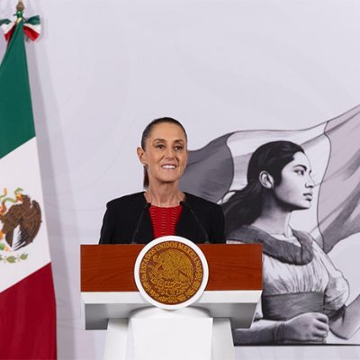 La presidenta de México, Claudia Sheinbaum Pardo, durante la presentación de la iniciativa de reforma electoral en la conferencia matutina.