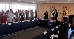 Integrantes del Consejo General de la Presea Amalia Solórzano Bravo 2026 durante la sesión de instalación en el Ayuntamiento de Morelia.