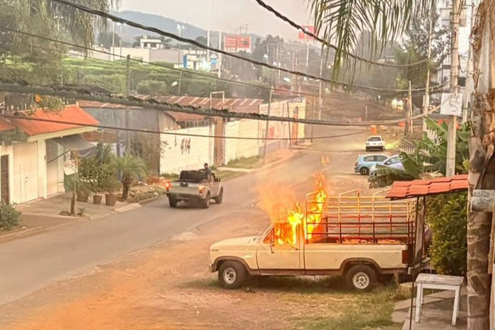 El incidente ocurrió sobre la calle 18 de Marzo, frente al Parque La Pinera; no se reportaron víctimas.