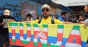Aficionados celebran en el Zócalo de la Ciudad de México durante el Mundial 2026.