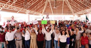 La diputada Fabiola Alanís durante la Asamblea en Defensa de la Soberanía Nacional en la región de Tierra Caliente.