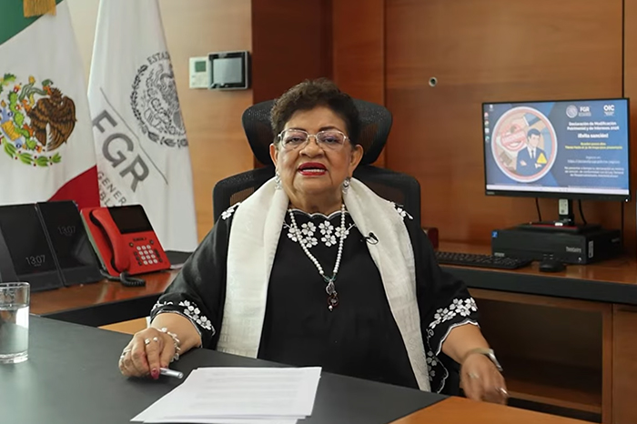 Fiscal general Ernestina Godoy presentando estrategia de atención de la FGR.