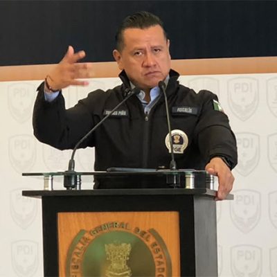 Carlos Torres Piña, fiscal general de Michoacán, en conferencia de prensa.