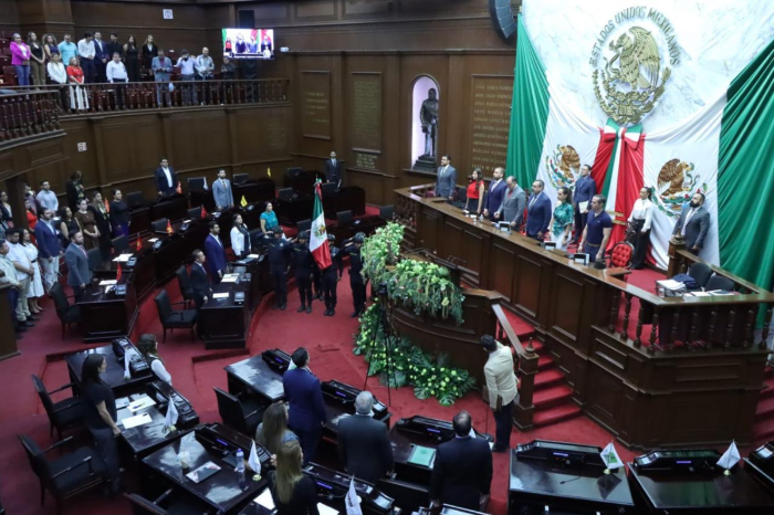 Sesion del Congreso de Michoacan aprobacion de protocolo de consulta indigena
