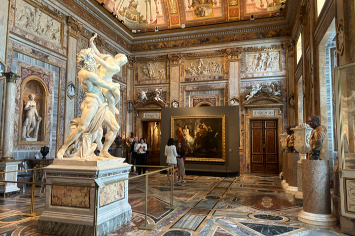 Escultura Apolo y Dafne de Bernini en la Galeria Borghese Roma