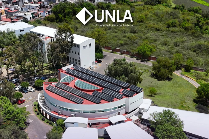 Campus de la Universidad Latina de América UNLA en Morelia rodeado de naturaleza