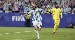 Lionel Messi celebrando con la selección argentina en el Mundial 2026.