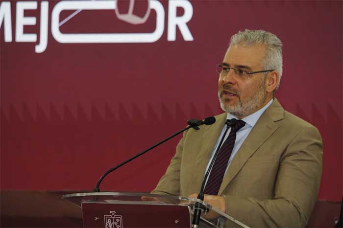 El gobernador Alfredo Ramírez Bedolla durante conferencia de prensa.