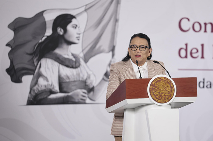 El Gobierno Federal convocó al diálogo a los integrantes de la CNTE tras los altercados registrados en el primer cuadro de la capital.