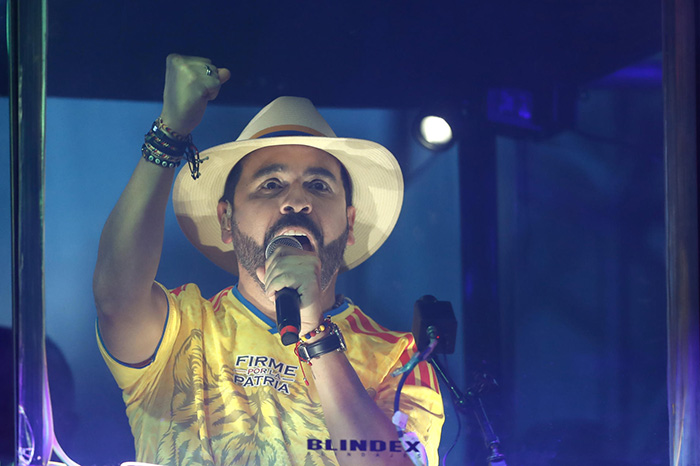 El abogado Abelardo de la Espriella celebra tras proclamarse como el presidente electo de Colombia para el periodo 2026-2030.