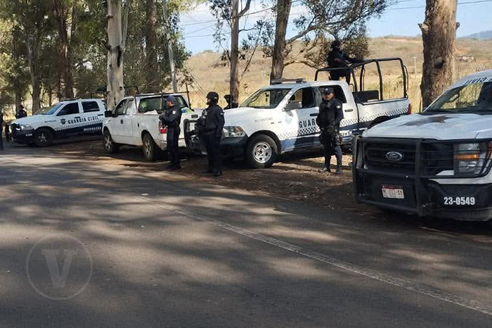 Retén de unidades de la Guardia Civil.