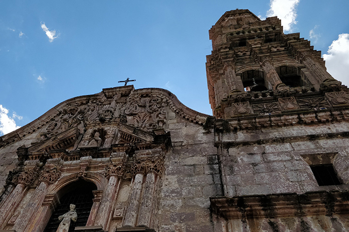 Fachada del tempo de Capuchinas, en Morelia.