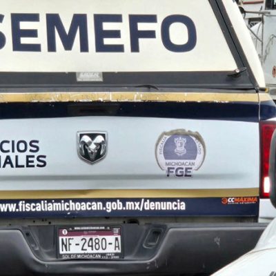 Unidades policiales resguardando el camino a Santa María tras reportarse una mortal descarga eléctrica en Huaniqueo.
