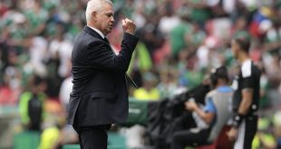 El seleccionador Javier Aguirre en el primer partido de México en el Mundial 2026.