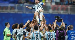 Lionel Messi y el equipo argentino celebrando el triunfo frente a Egipto en el Mundial 2026.