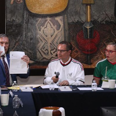 Entrega oficial de los resultados del examen de admisión 2026 de la UMSNH por la rectora Yarabí Ávila