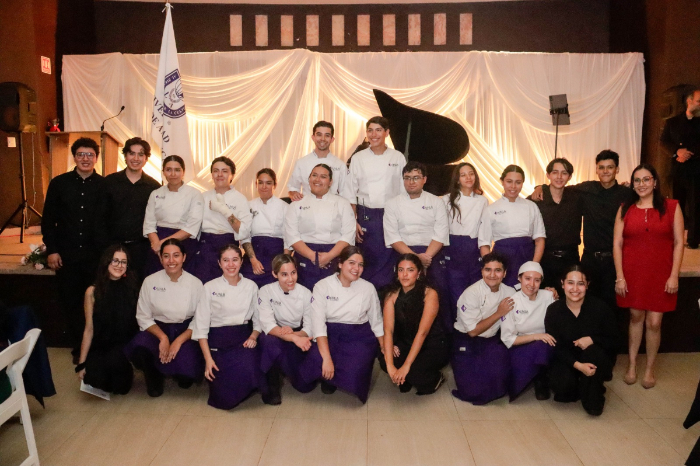 Platillo de alta cocina del menú Las cuatro estaciones de Vivaldi elaborado por estudiantes de la UNLA