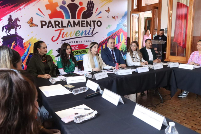 Diputados de la 76 Legislatura e integrantes del jurado calificador del Parlamento Juvenil Incluyente 2026 en Michoacán.