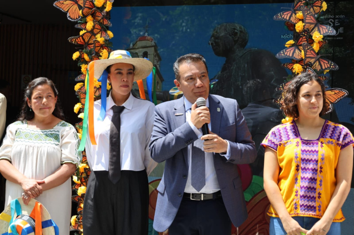 Artesanias y cultura de Michoacan en la exposicion Punto Mexico