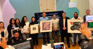Entrega de obras de arte a municipios de Michoacan en el Museo Alfredo Zalce