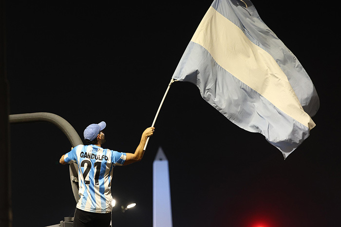Argentina celebra su pase a la final del Mundial 2026 tras vencer a Inglaterra; Conmebol felicitó a la Albiceleste.