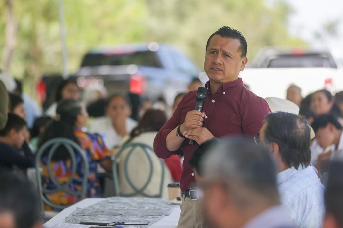 Sectores de Ario reconocen experiencia y capacidad de Torres Piña