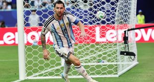 Lionel Messi y la selección de Argentina celebran el pase de Argentina a los octavos de final del Mundial 2026.