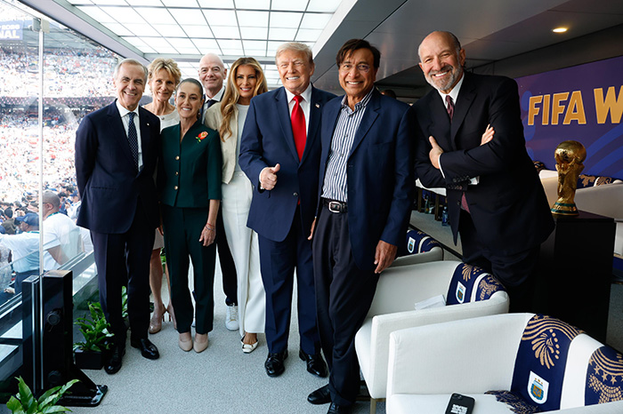 Claudia Sheinbaum asiste a la final del Mundial 2026 en el MetLife Stadium junto a líderes internacionales.