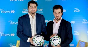 El conjunto celeste solicitó de manera oficial el cambio de sede para sus compromisos como local. / Foto: EFE.