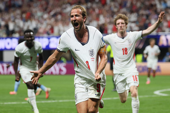 Selección de Inglaterra entrena previo a enfrentar los efectos de la altura de la capital mexicana en el Mundial.