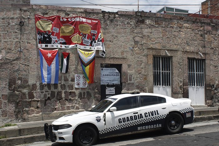Fachada clausurada de Lo Común, un proyecto autogestivo y espacio cultural independiente en Morelia