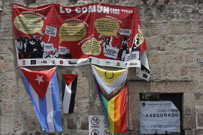 Fachada clausurada de Lo Común, un proyecto autogestivo y espacio cultural independiente en Morelia