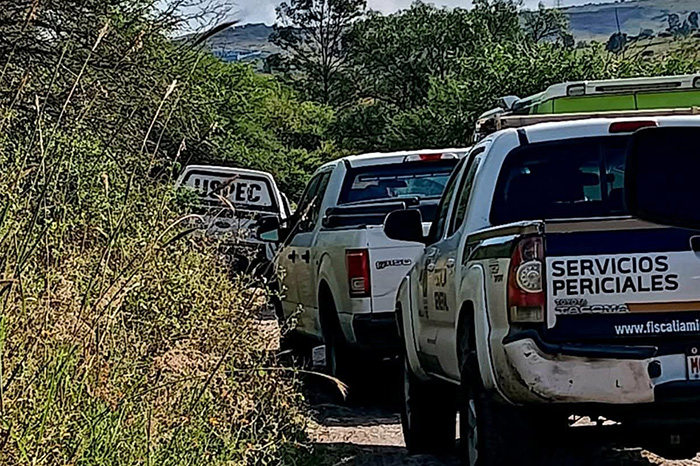 Hombre asesinado a balazos dentro de una camioneta en Álvaro Obregón, Michoacán.