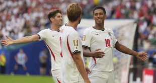 Jude Bellingham celebrando uno de sus dos goles en el partido de cuartos de final entre Inglaterra y Noruega en Miami.