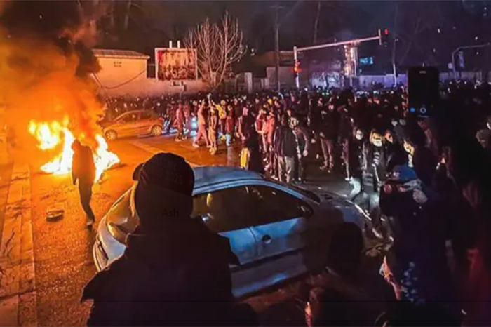 Protestas en Irán y represión estatal denunciadas por Amnistía Internacional exigiendo justicia internacional