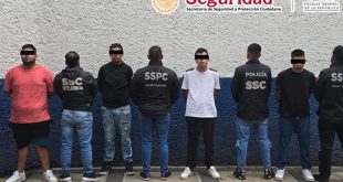 Droga, armas y objetos decomisados tras la detención de presuntos miembros de Los Malcriados 3AD en Álvaro Obregón