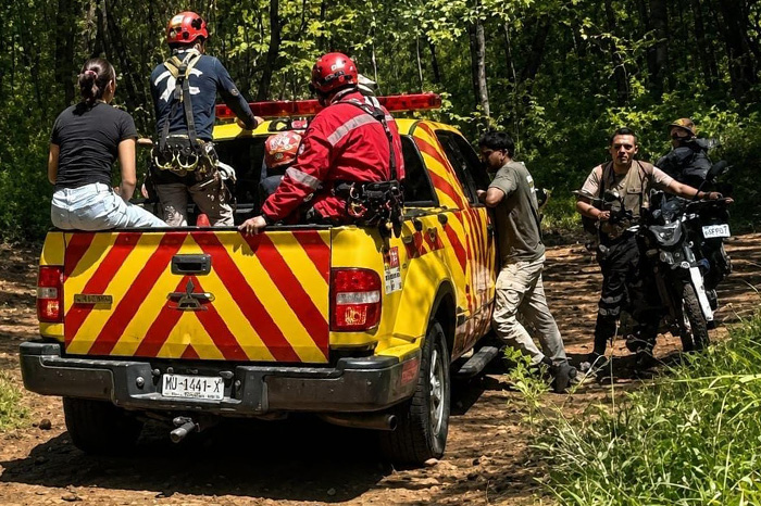 Cuerpos de emergencia despliegan un operativo de rescate en el Cerro de La Cruz para auxiliar a un ciclista en Uruapan