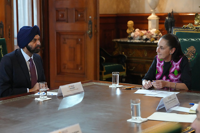 Claudia Sheinbaum se reúne con Ajay Banga, presidente del Grupo Banco Mundial, para analizar el Plan México.