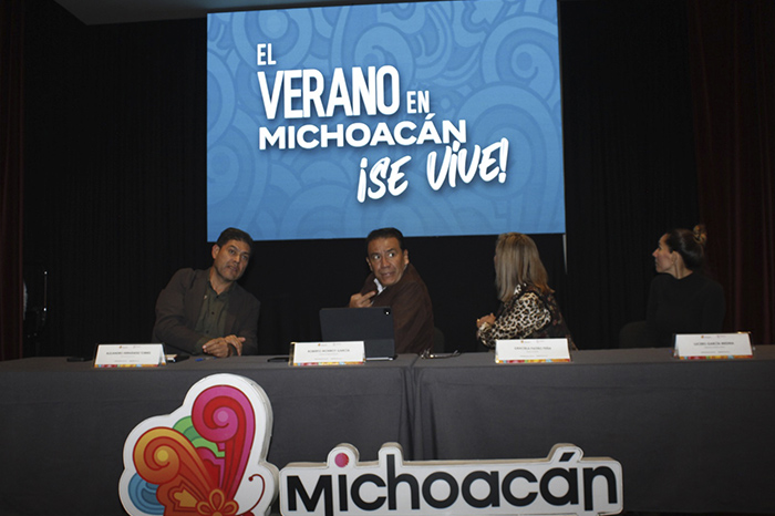 Autoridades presentan la campaña "El verano en Michoacán se vive".