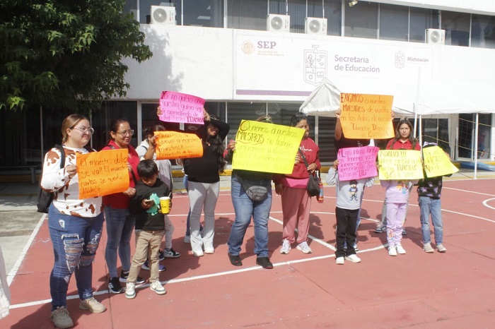 SEE asigna maestros definitivos a primaria en Morelia