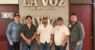 Integrantes de la agrupación norteña SinSentido.