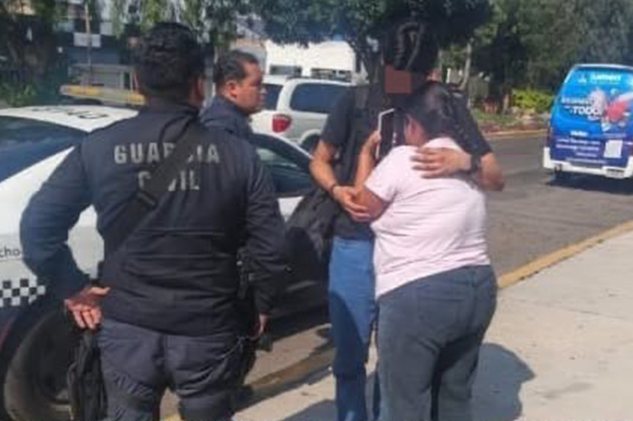 Unidades y elementos de la Secretaría de Seguridad Pública realizando labores de vigilancia.