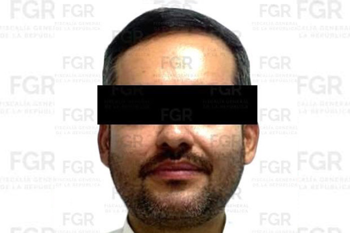 Imagen de la FGR sobre la detención de Fausto N.