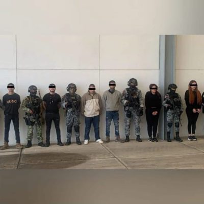 Comunicado oficial sobre el aseguramiento de armas, vehículos y la detención de integrantes del CJNG en Michoacán.