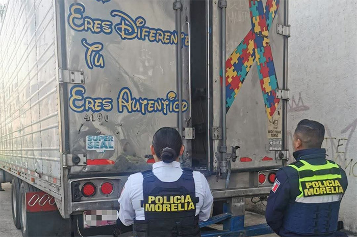 Patrulla y elementos de la Policía Morelia en operativo de seguridad.