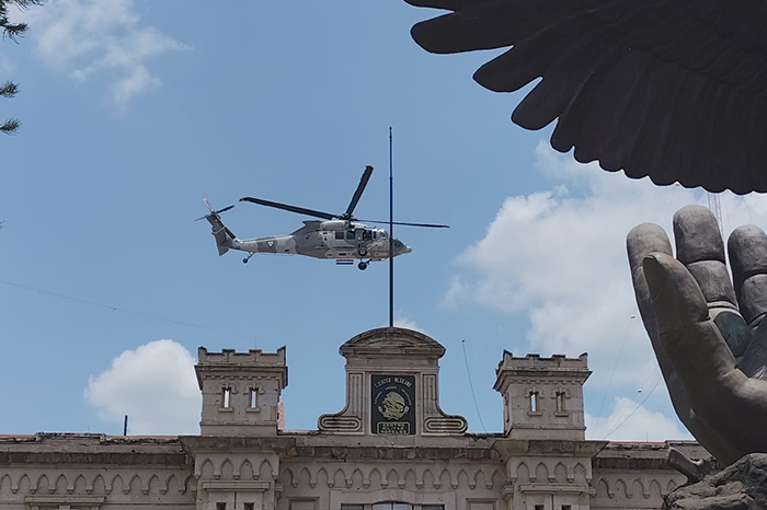 El secretario de Seguridad llegó en helicóptero