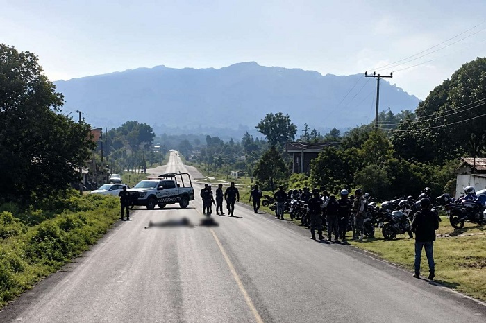 Motociclista fallece tras derrapar en carretera a Pátzcuaro