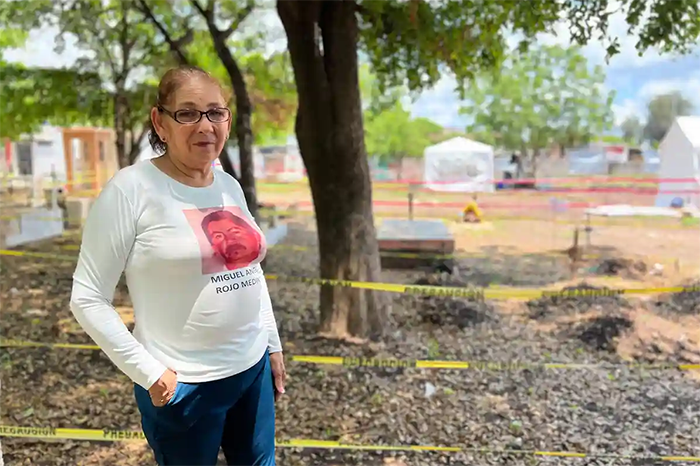 Amnistía Internacional condenó el ataque contra la madre buscadora Alma Rosa Rojo Medina y su hija en Culiacán.