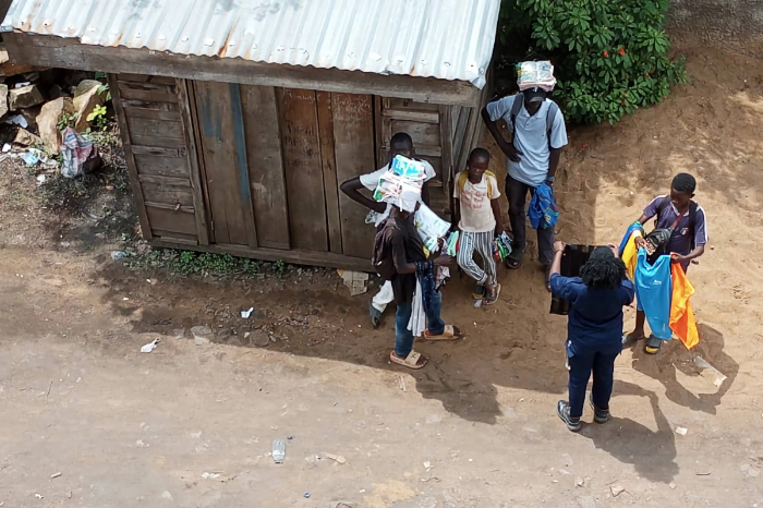 Migrantes de Honduras, Cuba y Ecuador denuncian haber sido deportados por ICE a la República Centroafricana.