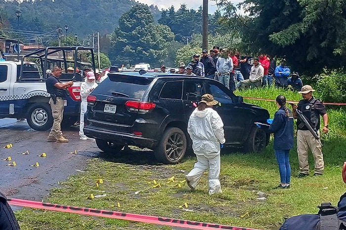 Hallan a dos hombres acribillados dentro de una camioneta Jeep en Salvador Escalante